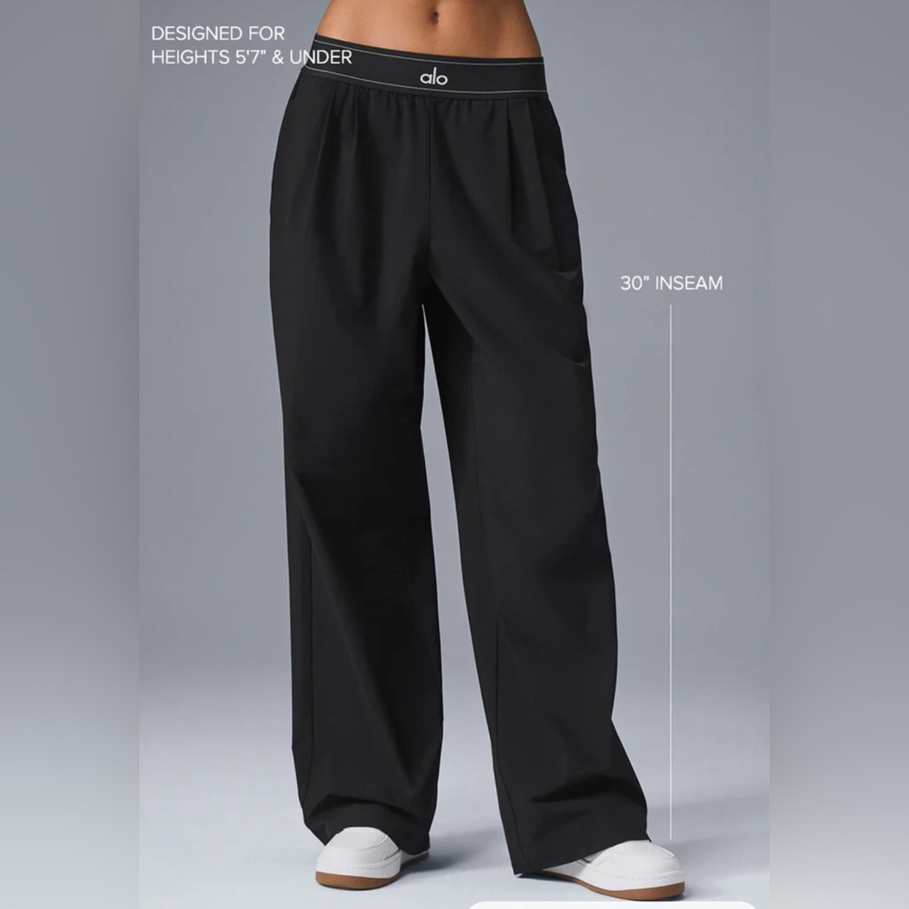 ALO Yoga women’s Black suit up trousers